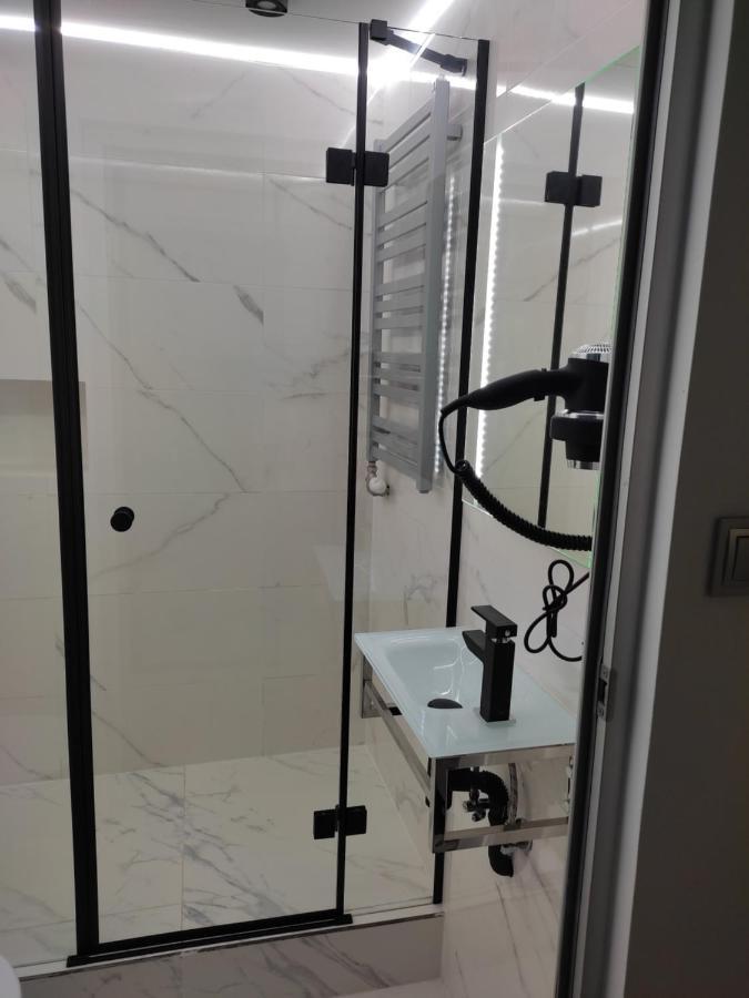 Jacuzzi Apartment Zen كراكوفيا المظهر الخارجي الصورة