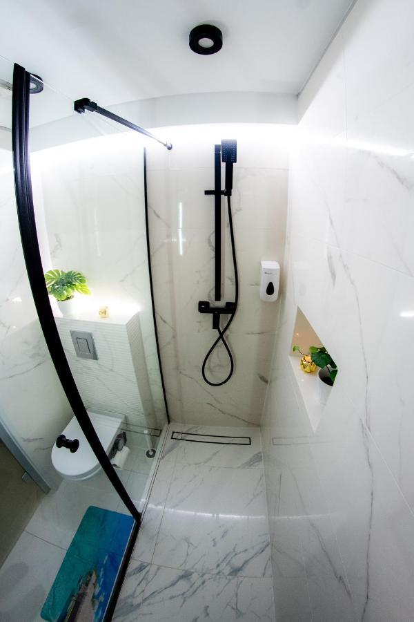 Jacuzzi Apartment Zen كراكوفيا المظهر الخارجي الصورة