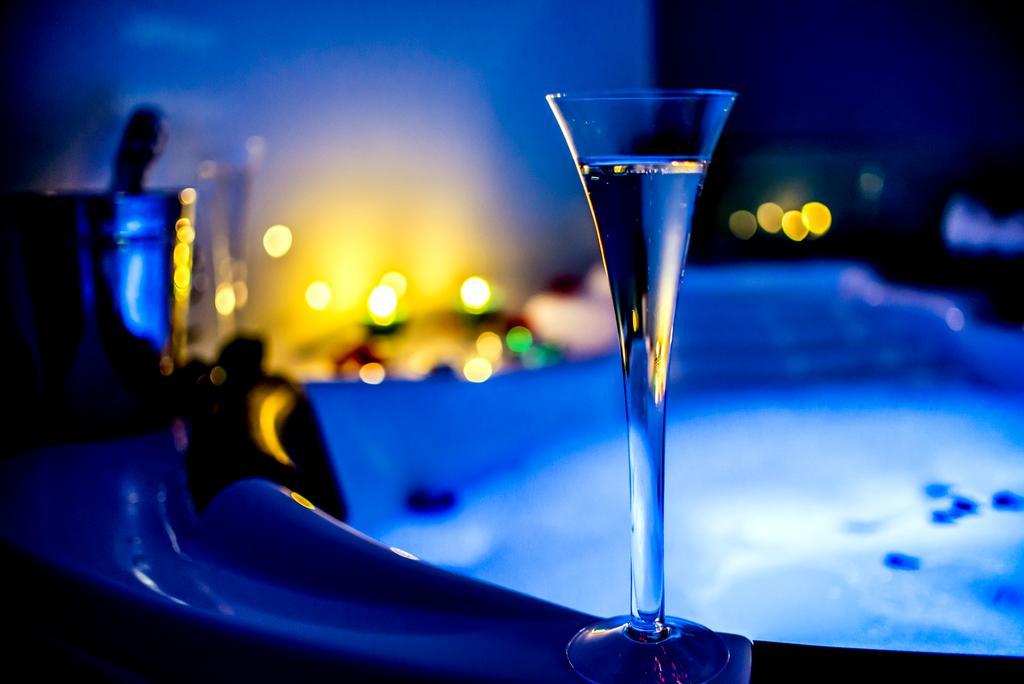 Jacuzzi Apartment Zen كراكوفيا المظهر الخارجي الصورة
